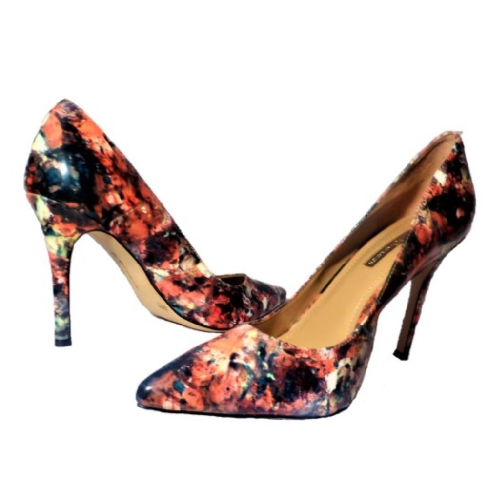 BCBGeneration marble style pumps